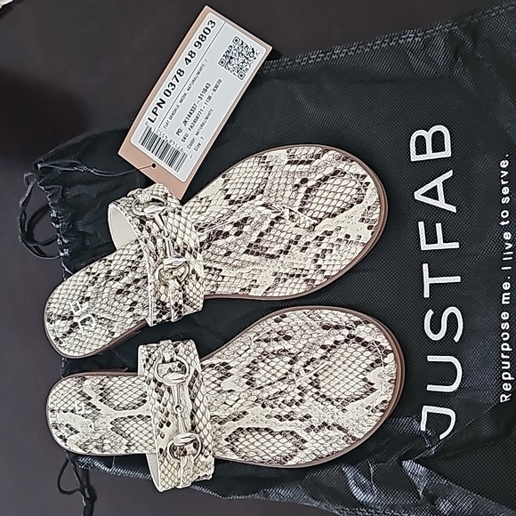 Natural White Snake Print Flat Sandles - Picture 3 of 4